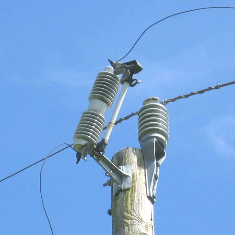 cutout fuses on utility pole lines